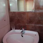 1 In Nikea Park Апартаменты *