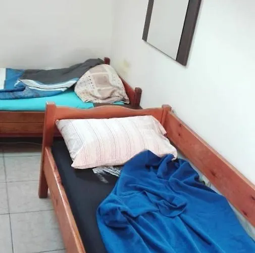 1 In Nikea Park * Zlate písky